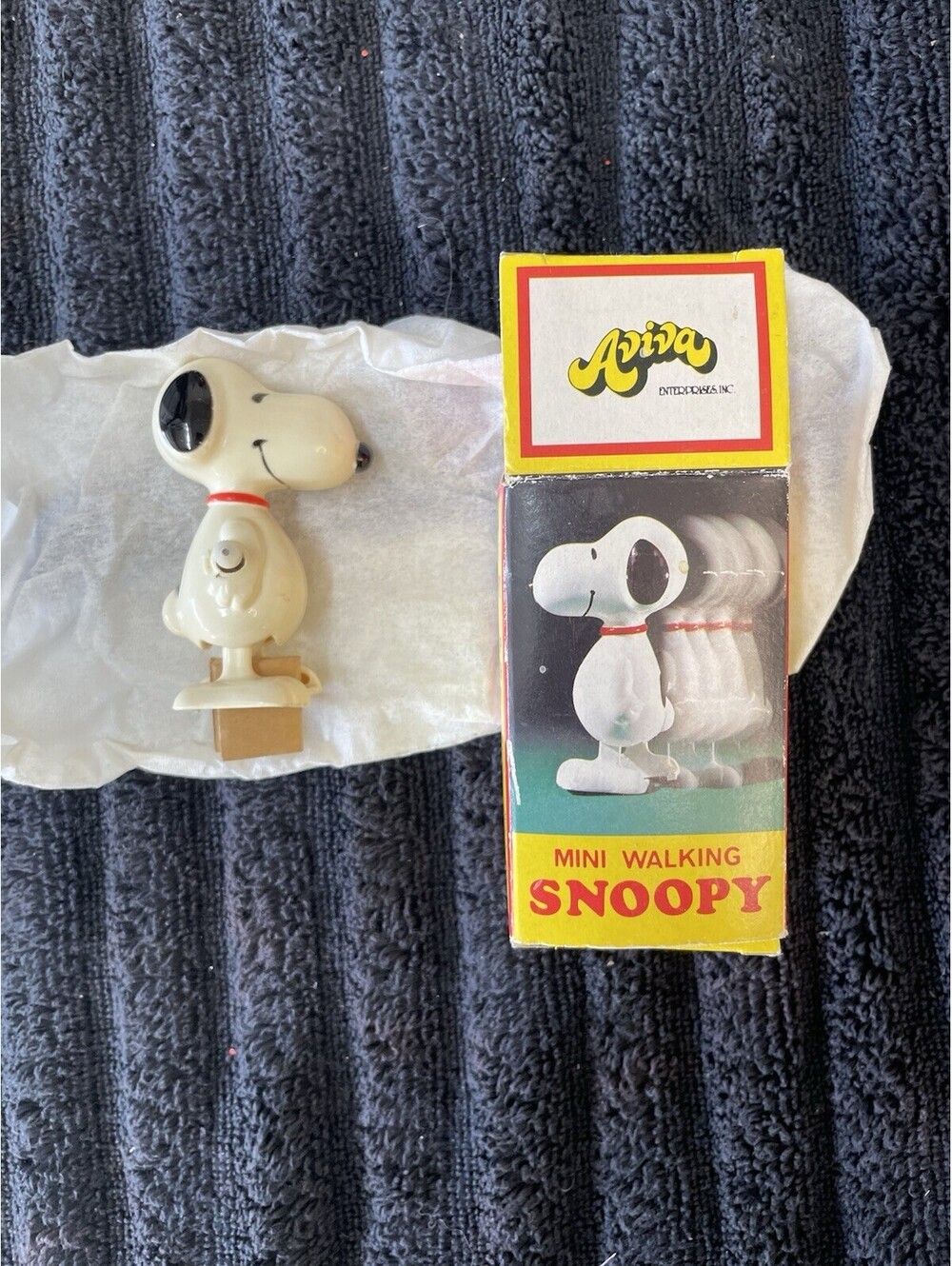 1958 Original Aviva - Peanuts Snoopy Wind Up Mini Walking With Box Japan Vintage
